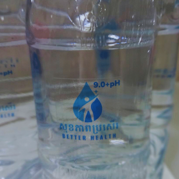 ទឹកសុខភាពប្រសើរ 9.0+pH 1.5L តម្លៃ ១ដប
